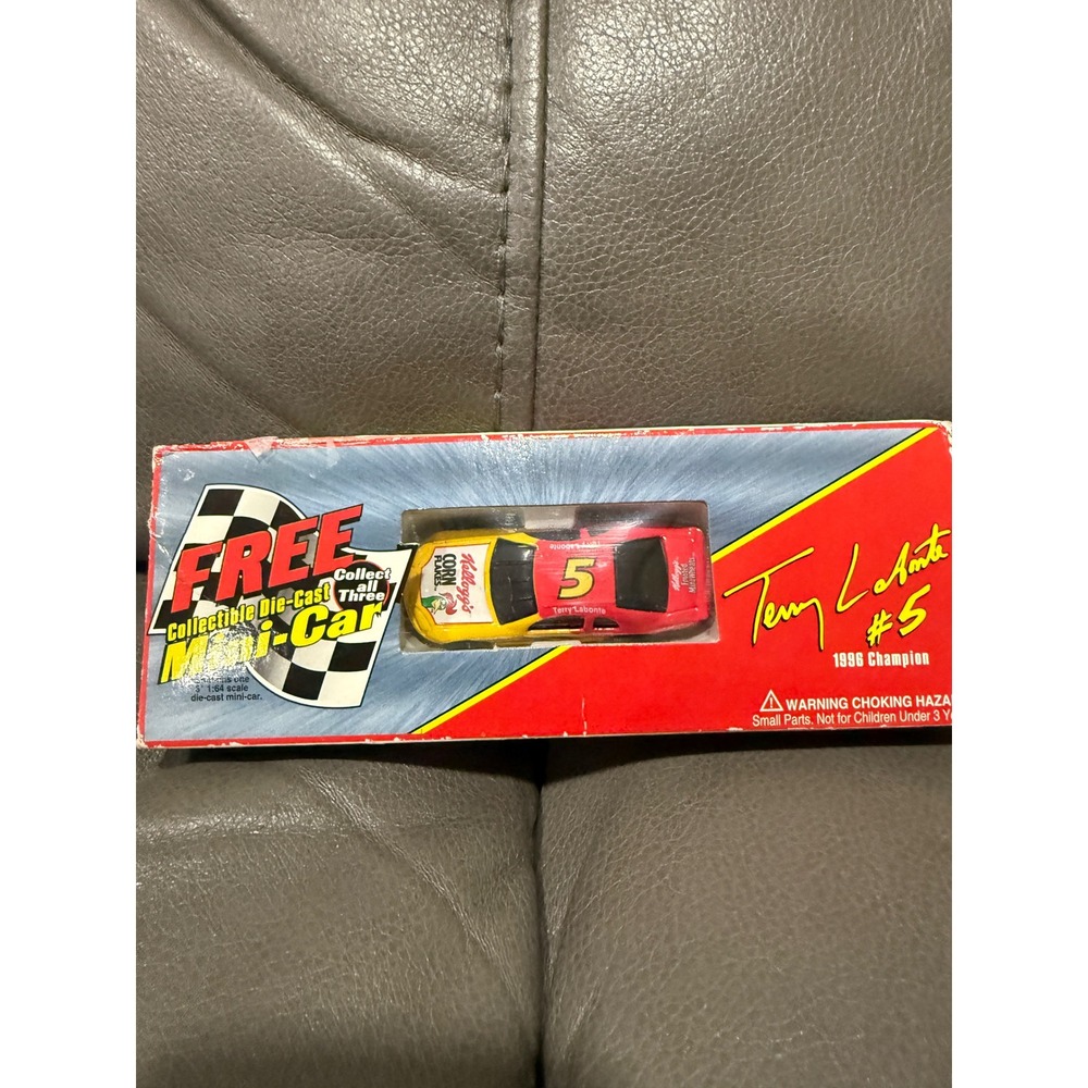 Kelloggs Racing Terry Labonte #5 1996 Champion 1:64 Die-Cast Mini-Car 1997 Promo